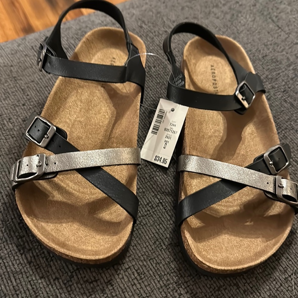 Aeropostale sandals- size 8